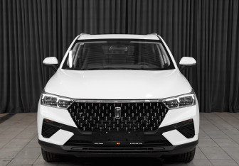 Новый FAW Bestune T77 2023 (2 фото)