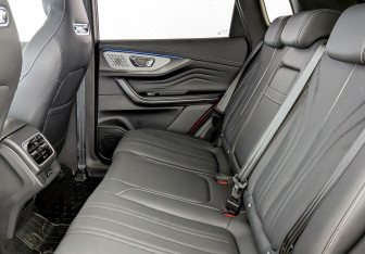 Подержанный автомобиль Exeed LX 2024 года (12 фото)