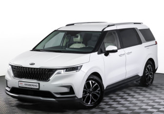 Подержанный автомобиль Kia Carnival 2020 года (25 фото)