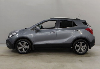 Подержанный автомобиль Opel Mokka 2014 года (8 фото)
