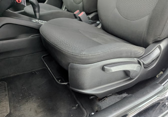 Подержанный автомобиль Kia Rio Hatchback 2012 года (19 фото)