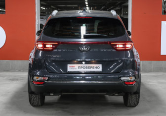 Подержанный автомобиль Kia Sportage 2021 года (6 фото)
