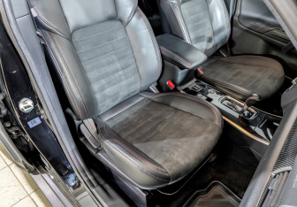 Подержанный автомобиль Mitsubishi Outlander 2021 года (23 фото)
