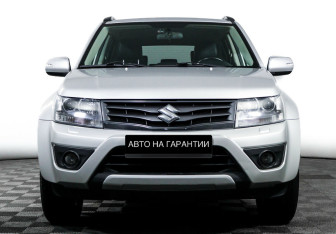 Подержанный автомобиль Suzuki Grand Vitara 2013 года (2 фото)