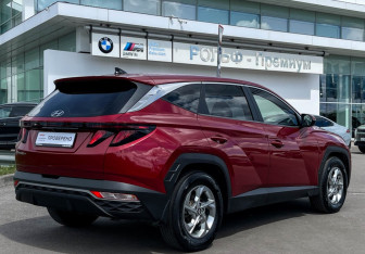 Подержанный автомобиль Hyundai Tucson 2021 года (5 фото)