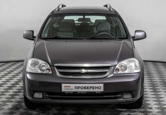 Подержанный автомобиль Chevrolet Lacetti Wagon 2011 года (2 фото)