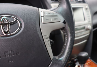 Подержанный автомобиль Toyota Camry Sedan 2009 года (15 фото)