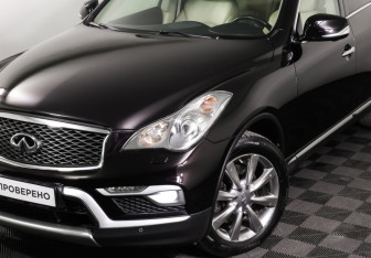 Подержанный автомобиль Infiniti QX50 2016 года (26 фото)