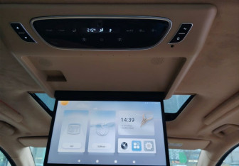 Подержанный автомобиль Voyah Dream 2024 года (17 фото)