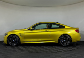 Подержанный автомобиль BMW M4 Coupe 2018 года (5 фото)