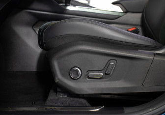 Подержанный автомобиль Geely Monjaro 2023 года (17 фото)