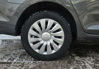 Подержанный автомобиль Skoda Rapid Liftback 2020 года (13 фото)