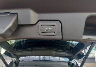 Подержанный автомобиль Land Rover Range Rover Evoque 2016 года (11 фото)