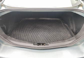 Подержанный автомобиль Ford Mondeo Sedan 2009 года (13 фото)