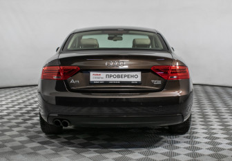 Подержанный автомобиль Audi A5 Coupe 2012 года (6 фото)