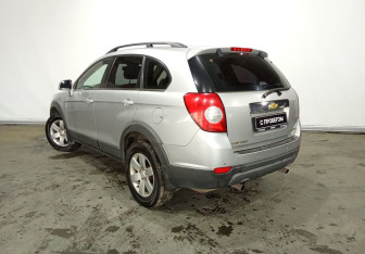 Подержанный автомобиль Chevrolet Captiva 2008 года (4 фото)