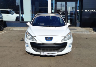 Подержанный автомобиль Peugeot 308 Hatchback 2008 года (2 фото)