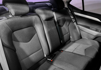 Подержанный автомобиль Citroen C4 Sedan 2015 года (13 фото)