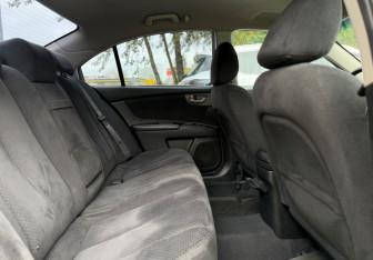 Подержанный автомобиль Kia Magentis 2008 года (8 фото)
