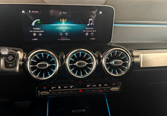 Подержанный автомобиль Mercedes-Benz GLB 2020 года (14 фото)