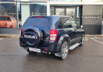 Подержанный автомобиль Suzuki Grand Vitara 2011 года (5 фото)