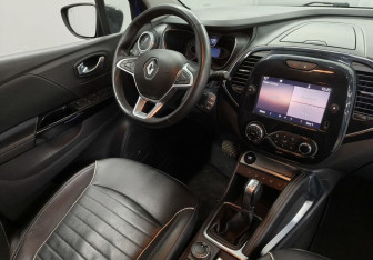 Подержанный автомобиль Renault Kaptur 2020 года (10 фото)