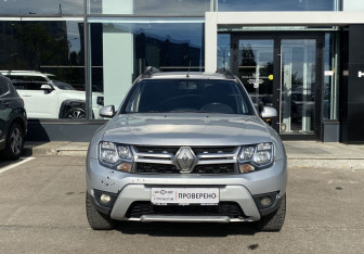 Подержанный автомобиль Renault Duster 2018 года (2 фото)