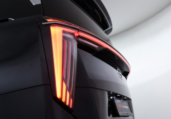 Подержанный автомобиль GAC M8 2023 года (26 фото)