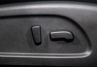 Подержанный автомобиль Infiniti QX60 2014 года (20 фото)