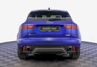 Подержанный автомобиль Jaguar E-Pace 2018 года (6 фото)