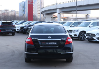 Подержанный автомобиль Nissan Teana 2008 года (6 фото)