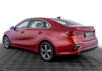 Подержанный автомобиль Kia Cerato Sedan 2019 года (7 фото)