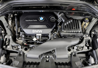 Подержанный автомобиль BMW X1 2019 года (9 фото)