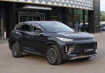 Подержанный автомобиль Exeed TXL 2021 года (3 фото)