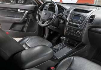 Подержанный автомобиль Kia Sorento 2018 года (11 фото)