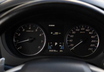Подержанный автомобиль Mitsubishi Outlander 2013 года (9 фото)