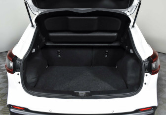 Подержанный автомобиль Nissan Qashqai 2021 года (18 фото)