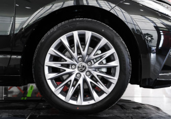 Новый Toyota Avalon 2025 (10 фото)