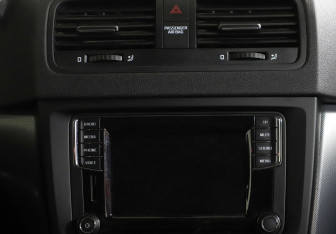 Подержанный автомобиль Skoda Yeti 2018 года (8 фото)