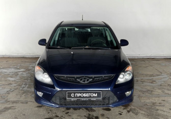 Подержанный автомобиль Hyundai i30 Hatchback 2010 года (2 фото)