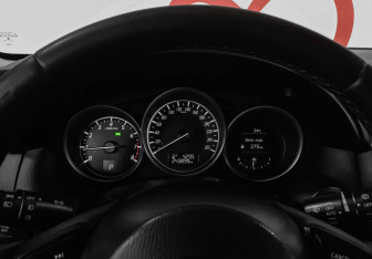 Подержанный автомобиль Mazda CX-5 2015 года (12 фото)