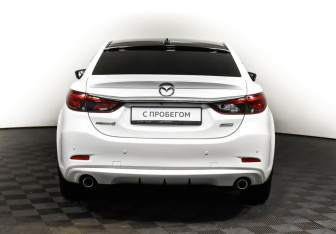 Подержанный автомобиль Mazda 6 Sedan 2016 года (8 фото)