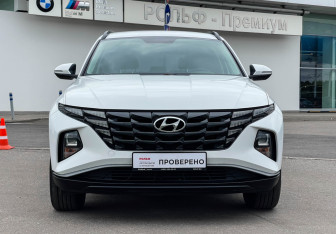 Подержанный автомобиль Hyundai Tucson 2022 года (2 фото)