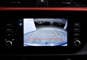 Подержанный автомобиль Kia Rio Hatchback 2021 года (12 фото)