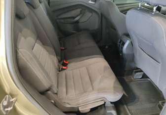 Подержанный автомобиль Ford Kuga 2013 года (11 фото)