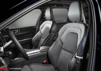Новый Volvo XC60 2025 (13 фото)