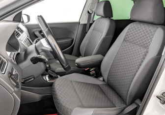 Подержанный автомобиль Volkswagen Polo Sedan 2018 года (20 фото)