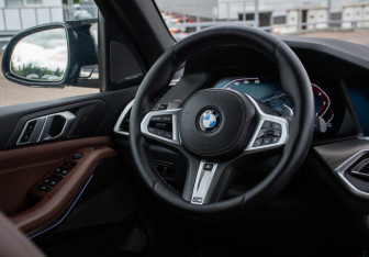 Подержанный автомобиль BMW X5 2019 года (14 фото)
