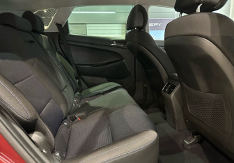 Подержанный автомобиль Hyundai Tucson 2016 года (11 фото)