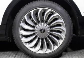 Подержанный автомобиль Voyah Free 2023 года (30 фото)